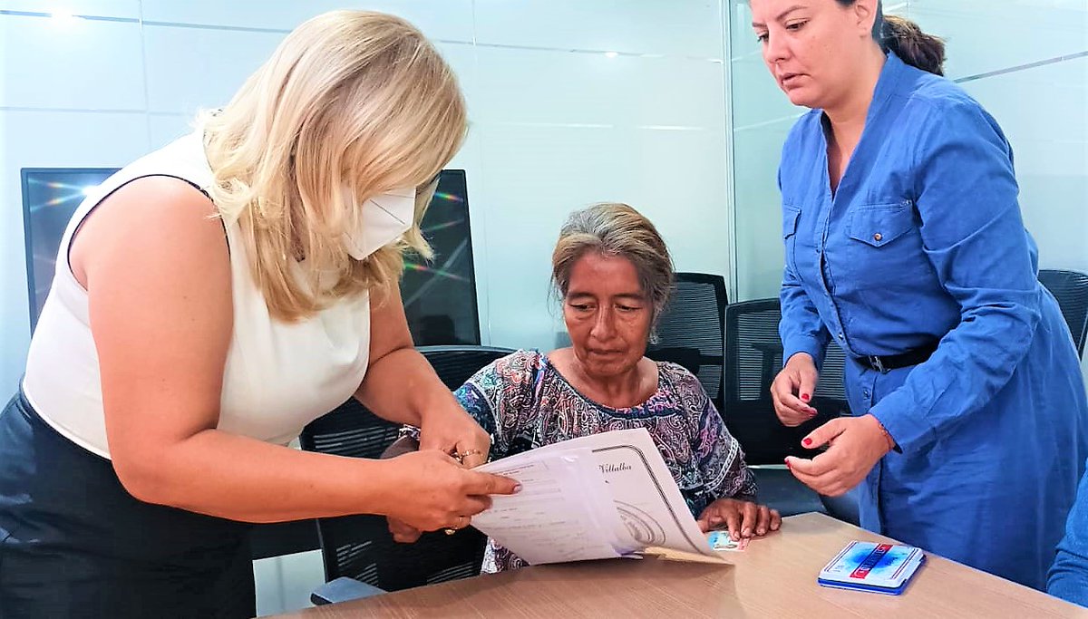 RutaTranschaco's tweet photo. En seguimiento al reasentamiento de los afectados por la liberación de la franja de la ruta PY09, del km 250 al km 326, correspondiente al Lote 4, el MOPC firmó nuevos protocolos de transferencia para viviendas. Lea más en- https://t.co/b3tK5KZyK7
@AgendaCAF @el_BID @mopcparaguay https://t.co/H1vL0iB10e