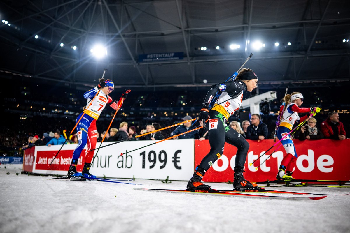 Biathlon auf Schalke tweet media