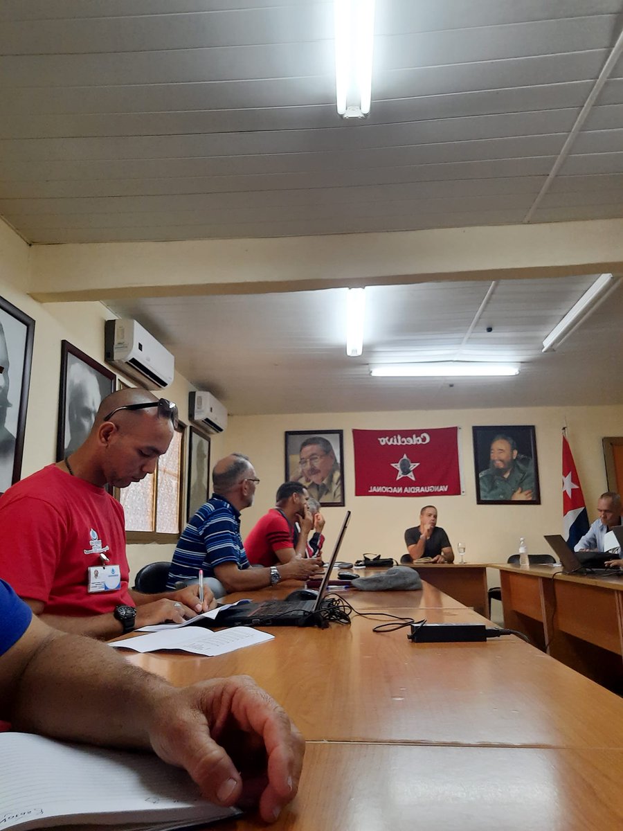 Se desarrolla el ultimo consejo de direccion.de la empresa
#UnidosConstruimosCuba 
#SomosCuba