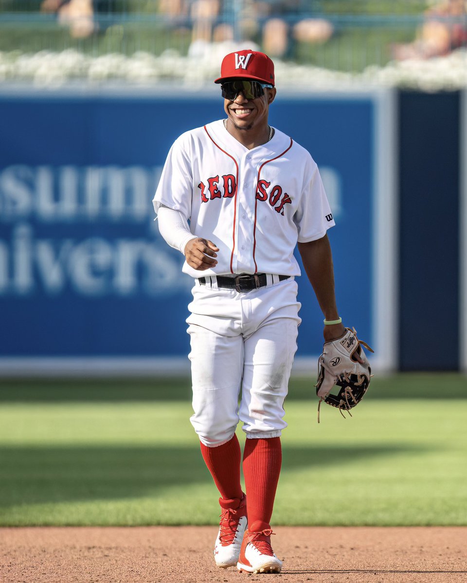 Happy Birthday to our infielder Enmanuel Valdez! 🥳🎈🎊