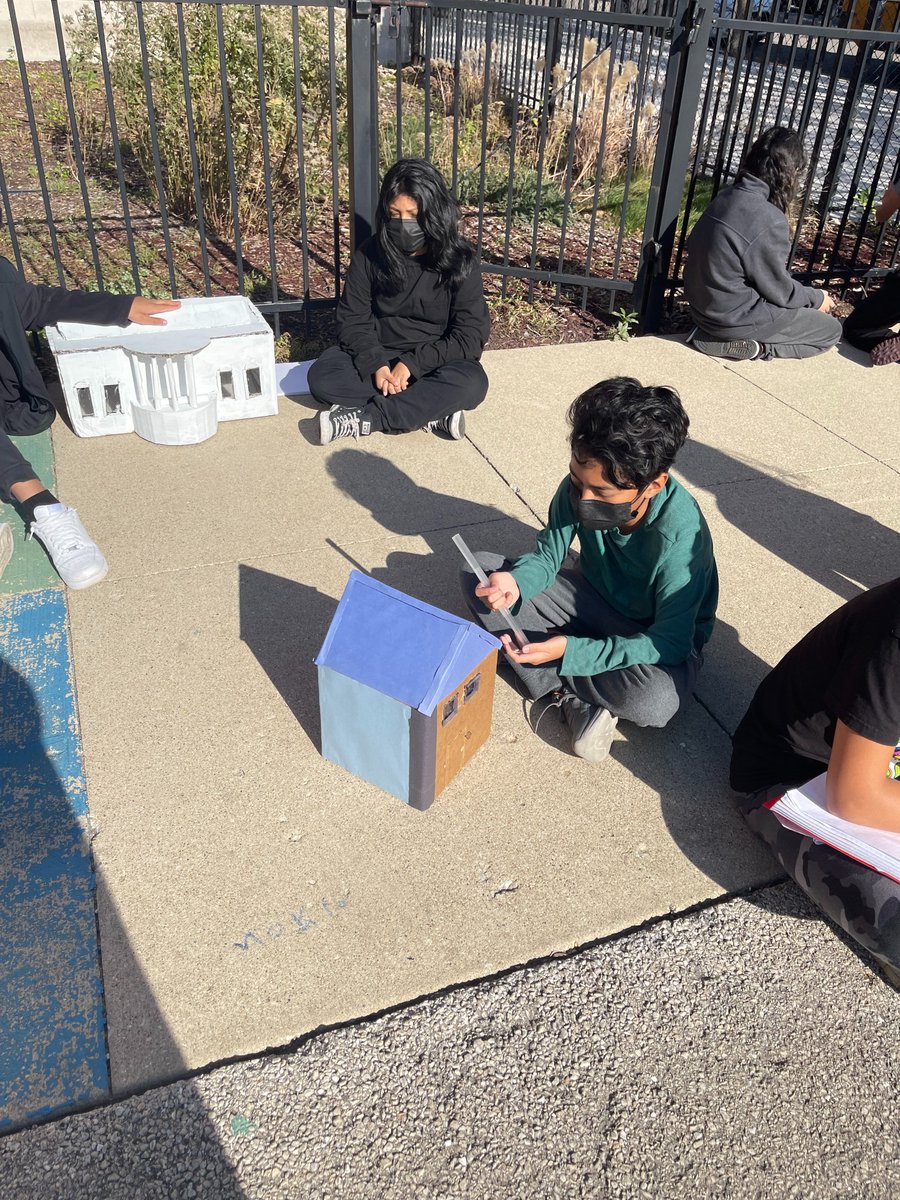 NEED_Project's tweet photo. We love seeing Energizing Student Potential (ESP) students engaged in energy learning! Big thank you to ESP IL teacher Patricia Orta of Jungman STEM Elementary for sharing photos captured.
#energizingSTEM https://t.co/ktNfk9I7Od