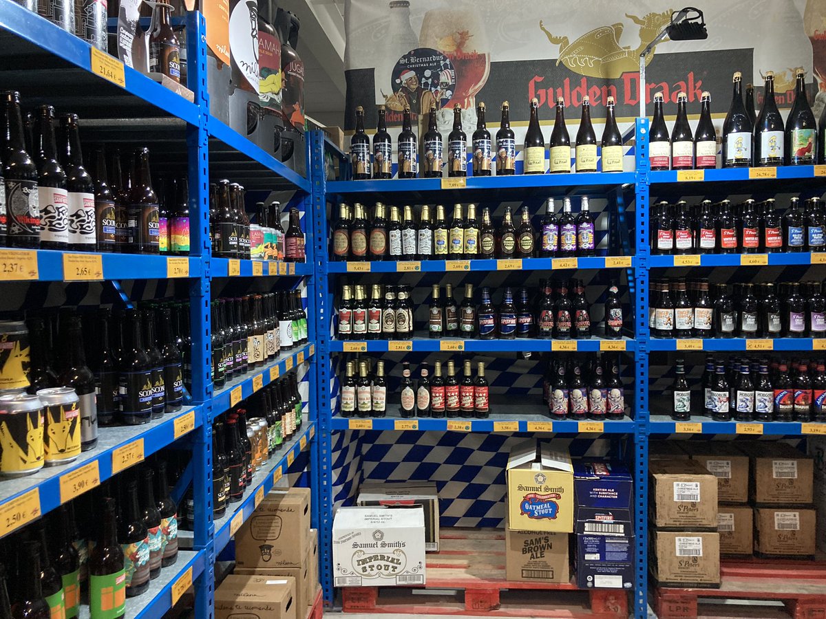 Rubengzamora's tweet photo. De compras en @BeerMarketVa @Disbeer_ , hacía tiempo que no subía 😀🍺 https://t.co/zDNCo3tPd2
