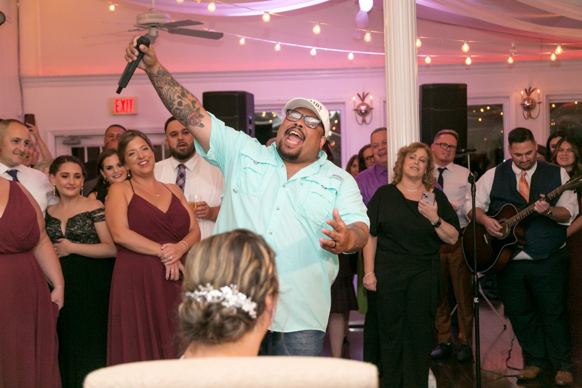 TonyT614's tweet photo. Time to share ... @lukecombs I channeled my inner you at my wedding this past October and surprised my wife with a rendition of #CrazyBeautiful - It was Amazing #countrywedding https://t.co/1pIkj7Yamz