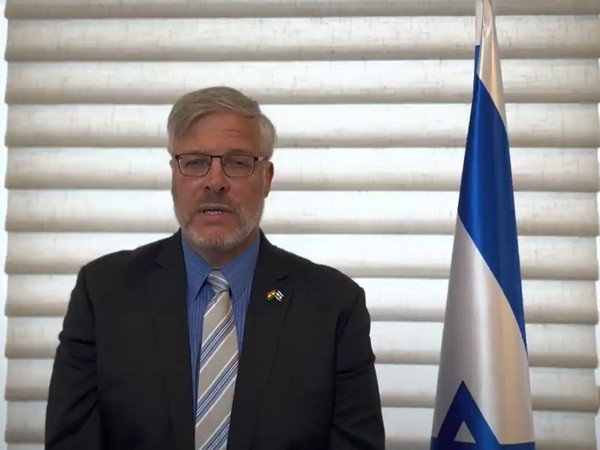 ani_digital's tweet photo. Israeli envoy Naor Gilon wishes good health and speedy recovery to PM Modi's mother

Read @ANI Story | https://t.co/R3Plvc1FIe
#Israel #NaorGilon #PMModi #PMModiMotherHealth https://t.co/N2BxkhLItQ