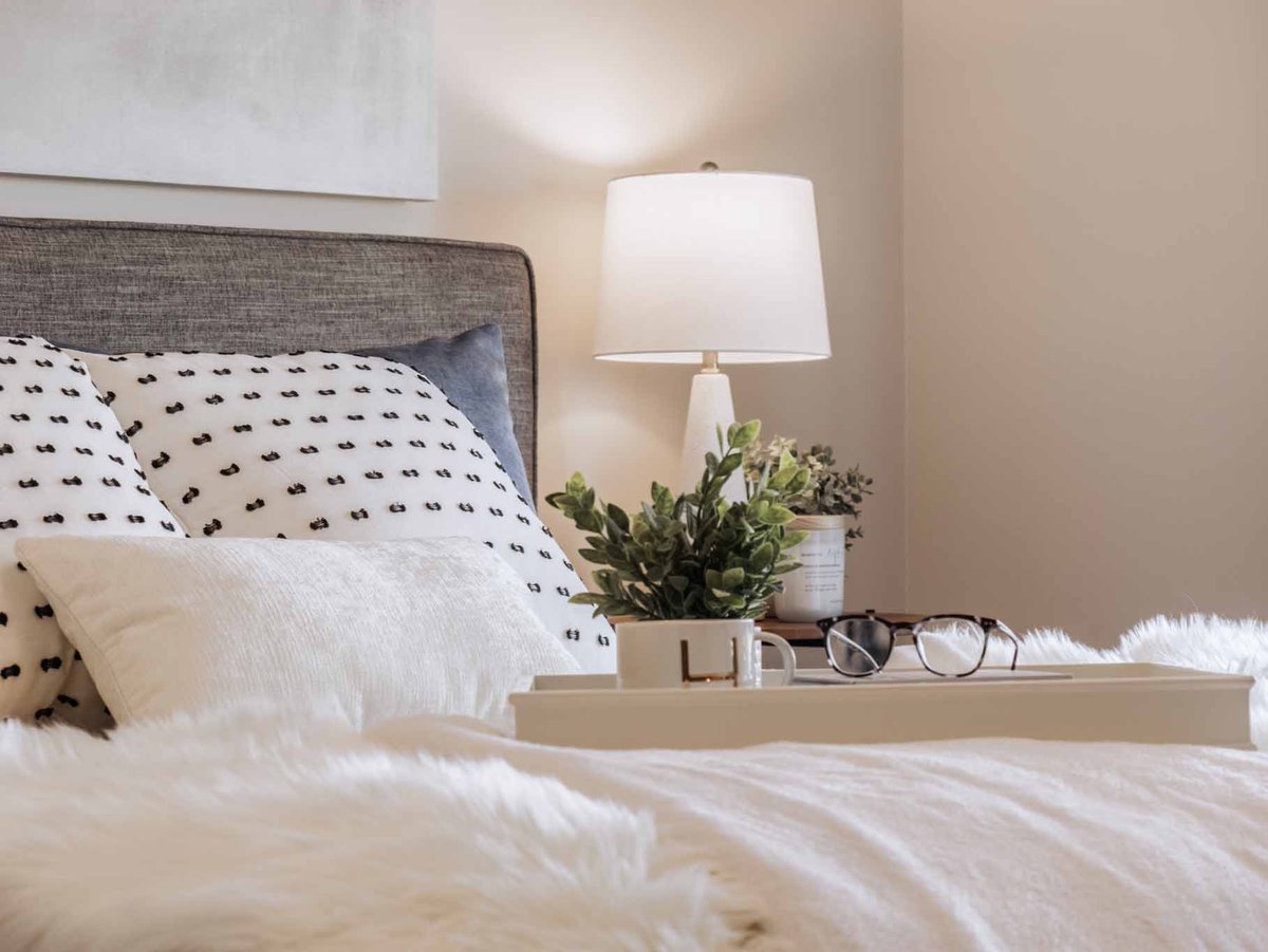 Our Showhomes are open by appointment this holiday season. 

Learn more: bedrockhomes.ca/community