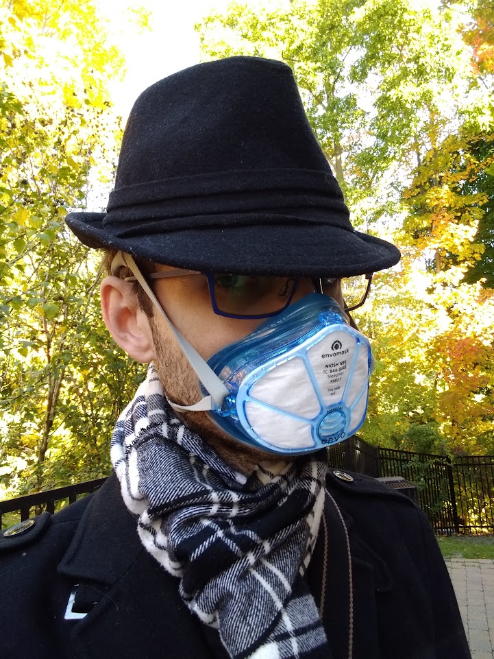 TheWHN's tweet photo. Example 3: Masks are cool and fashionable! #maskie @TheWHN https://t.co/quhoYqse9K