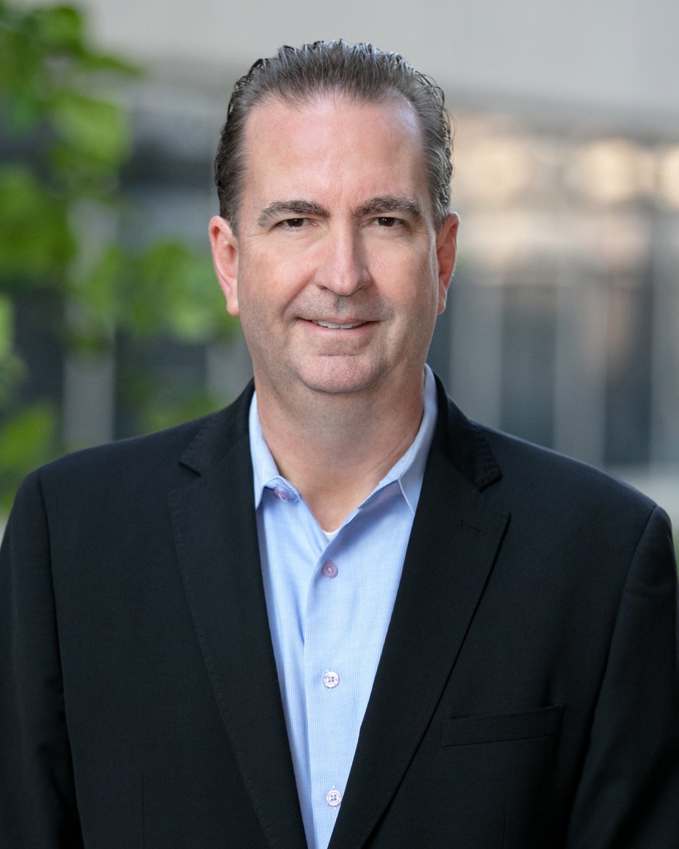 CACorrections's tweet photo. CDCR is proud to welcome Jeffrey Macomber into his new role as Secretary of the Department. He has a diverse experience at CDCR spanning nearly three decades, including leadership roles in custody, administration, and health care. Meet Secretary Macomber: https://t.co/e8GStdUa3d https://t.co/WBS0T5wiIK