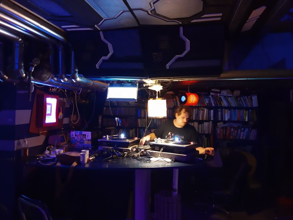 chaos-infusion (@chaosinfusion) on Twitter photo Now @deg0nz on the turntables in the basement of <a href="/cbase/">c-base e.V.</a> while you can enjoy some hot tea after the talks of <a href="/hip_berlin/">HiP Berlin</a> #HIP22 Now @deg0nz on the turntables in the basement of <a href="/cbase/">c-base e.V.</a> while you can enjoy some hot tea after the talks of <a href="/hip_berlin/">HiP Berlin</a> #HIP22