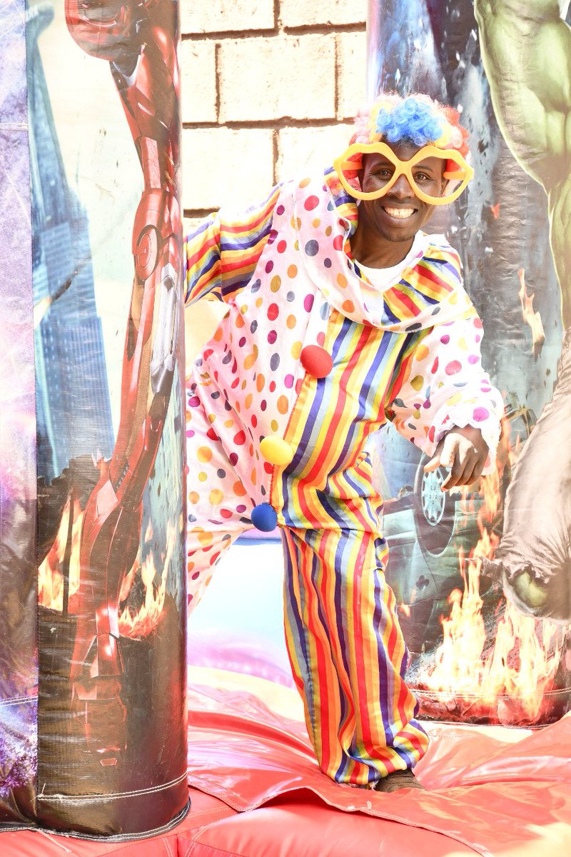 DixonLites's tweet photo. Cheer to our kids  entertainment  clown 🤡  . 0706268213 for kids 🏰 Castle,  face painting 🎨 https://t.co/A9JGWK0Nud