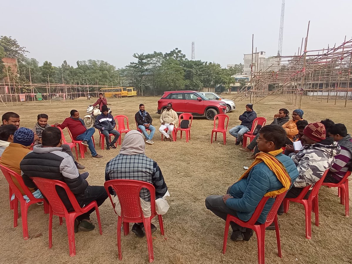abvpchhapra's tweet photo. छपरा में आयोजित होने वाले अभाविप बिहार के 64वें प्रदेश अधिवेशन के निमित्त छपरा इकाई के कार्यकर्ताओं द्वारा बैठक किया गया। 

#64thABVPBiharConf https://t.co/DRKzL6rv8X