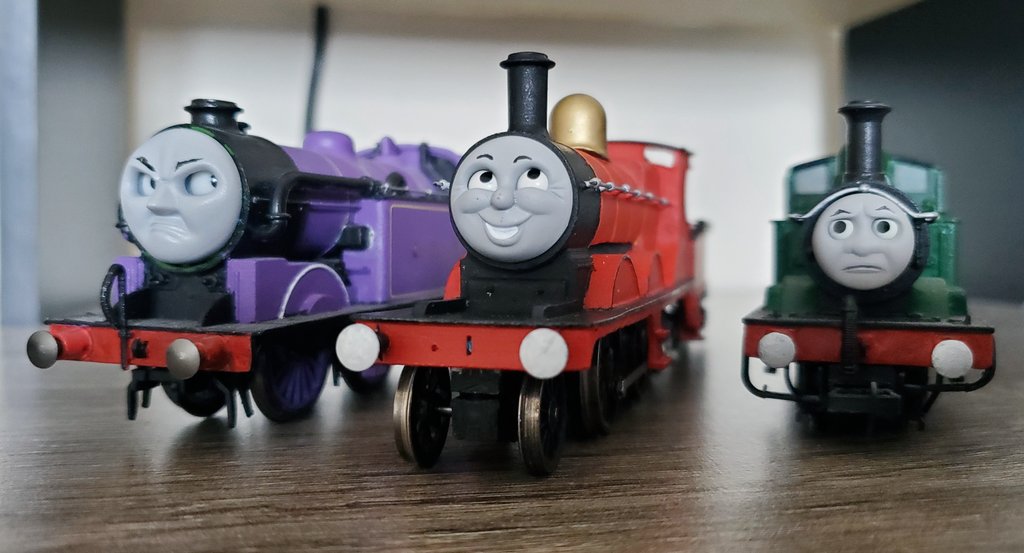 TheSludgeTender's tweet image. &quot;Make way for James!&quot;

&quot;Hooray for James!&quot;

&quot;A tad conceited, and really quite vain! He knows we love him, just the same!&quot; 

Here&apos;s my RWS James the Splendid Red Engine !! 

#SludgeCon