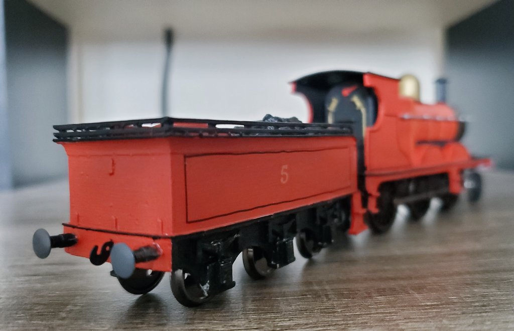 TheSludgeTender's tweet image. &quot;Make way for James!&quot;

&quot;Hooray for James!&quot;

&quot;A tad conceited, and really quite vain! He knows we love him, just the same!&quot; 

Here&apos;s my RWS James the Splendid Red Engine !! 

#SludgeCon