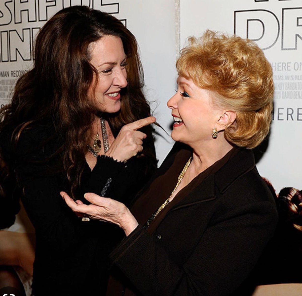 These two angels in my heart always…hard to imagine it has been 6 years #CarrieFisher #CarrieOnForever #DebbieReynolds #abadaba #growingupfisher