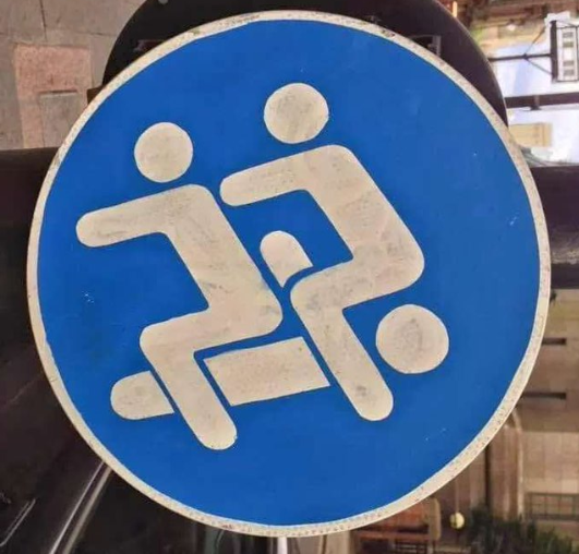 docligot's tweet photo. Kayo naman. It's two people riding a scooter in reverse. https://t.co/mSjt7mi24T