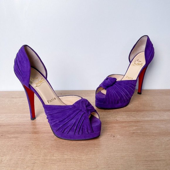 CSCodicorn's tweet image. So good I had to share! Check out all the items I'm loving on @Poshmarkapp from @Christina21Gee #poshmark #fashion #style #shopmycloset #veronicabeard #christianlouboutin #dior: posh.mk/5FZk57Oo8vb