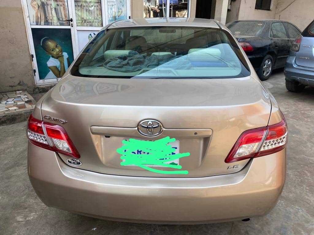 echidiimemotors's tweet photo. Super clean Nigerian used 2008 Toyota Camry upgrade to 2010 model with Fabric interior , 4plugs engine , android screen , gear โ๏ธ engine and ac in top notch state selling for #3,800,000
location Lekki
#Softechi https://t.co/xkkVuPGtsd