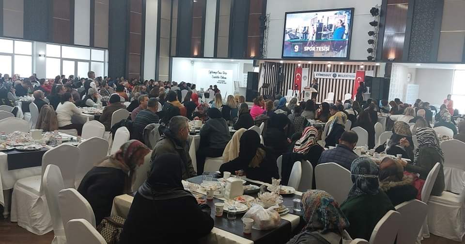 evsadtr's tweet photo. Etimesgut Belediyesi ev sahipliğinde, Gönül Komşularımızla buluştuk. Organizasyonda emeği geçen Ankara şubemiz ve tüm gönül komşularımıza teşekkür ediyoruz. @enverdemirel @drorhankoc
#bizgönülkomşularıyız #evsad https://t.co/dGUQY6914m