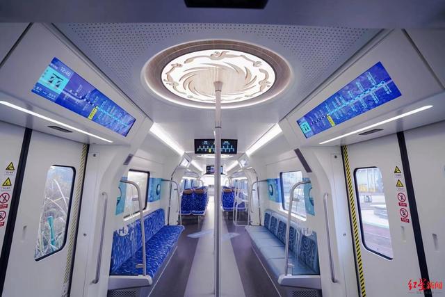 hydrogfan's tweet photo. #Chengdu received a #train powered by #hydrogen, the max speed of 160km/h and a range of 600km.
The first of its kind in the world. #Fuelcell https://t.co/9hRTqpAqhu