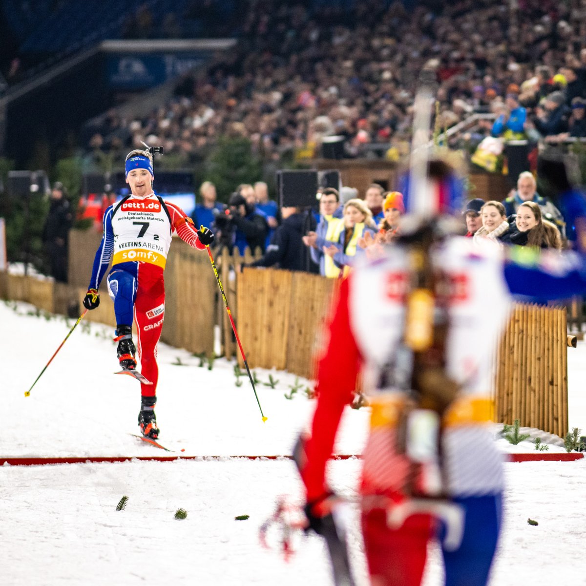 Biathlon auf Schalke tweet media
