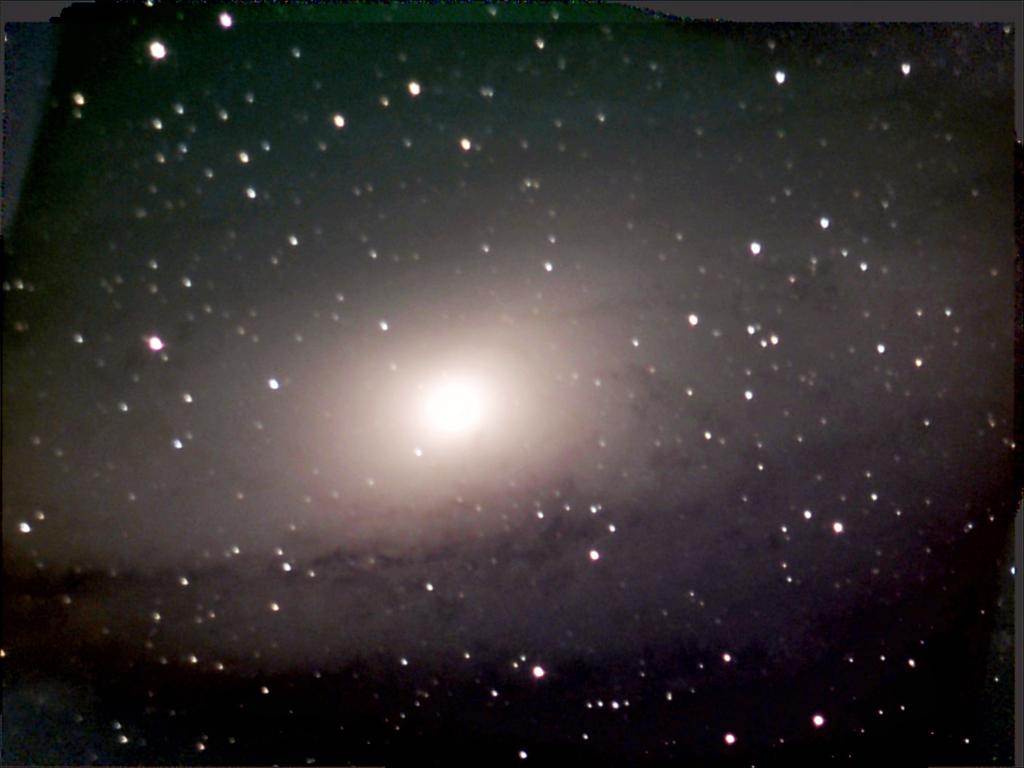 in23628059's tweet photo. はままつフルーツパーク入口前にて星空観察会開催中
話題の電視観望が体験出来ます。

スマホで月の写真を撮影にチャレンジ！
12/31 まで毎日。
17:30〜21:00
500円で参加出来ます。
#はままつフルーツパーク
#スマホで撮影 https://t.co/pZGjtFSkxy