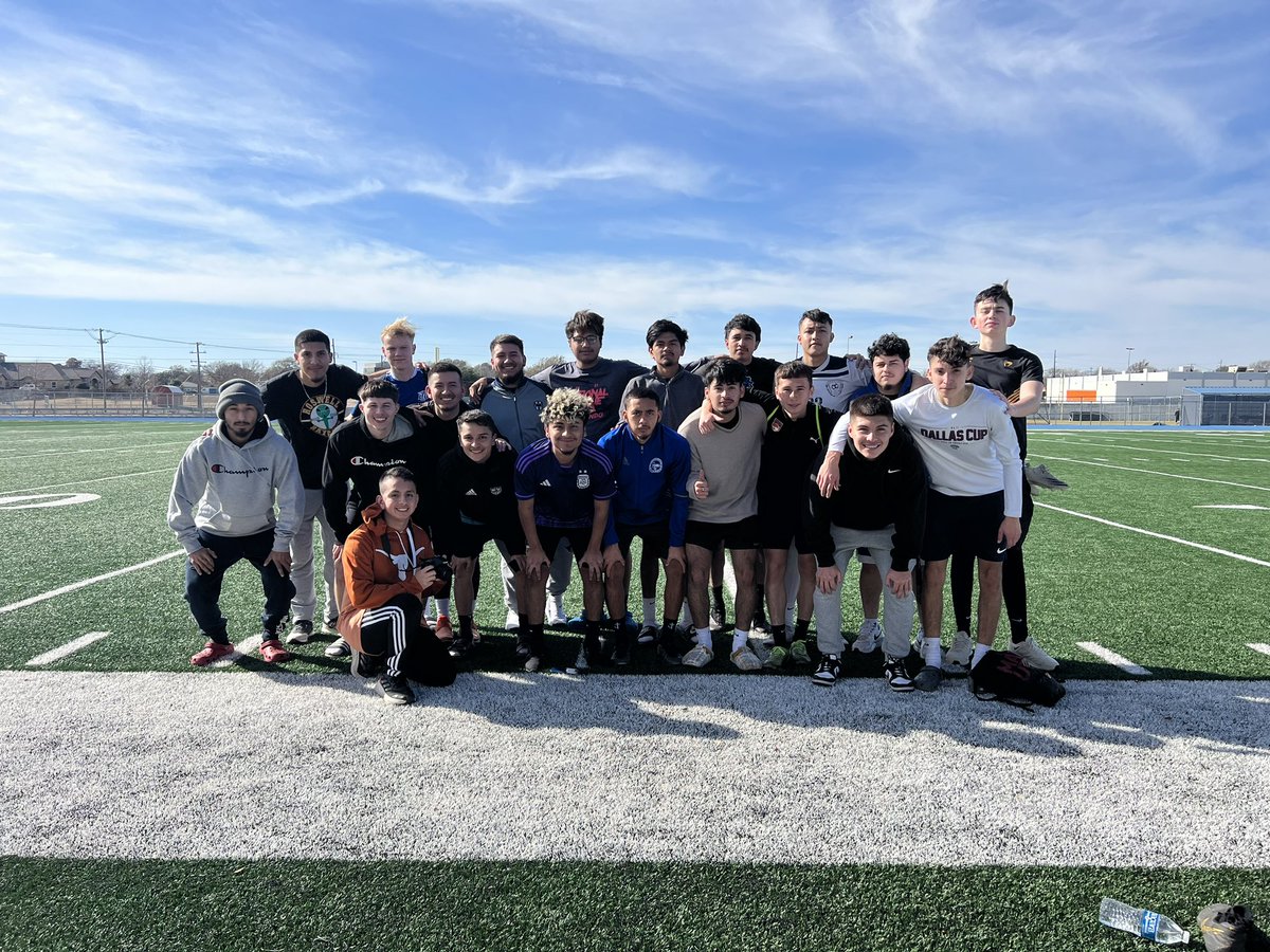 stallion_soccer's tweet photo. It was awesome to see the Alumni come out to play. They ended victorious against the 2022-2023 Varsity group. 

#AzulFutbol | #CourageConquersAll https://t.co/orXhIMrz51