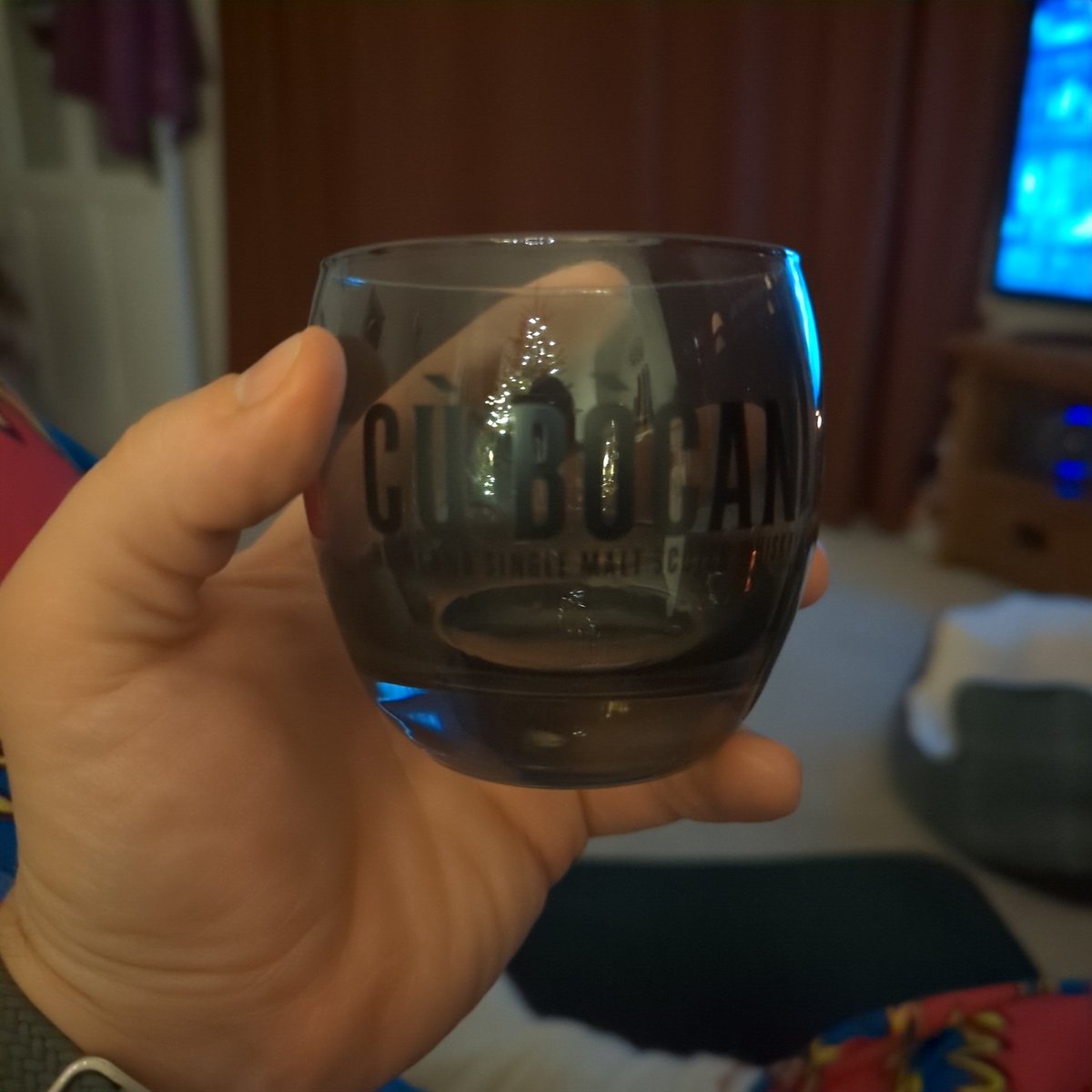 TrevorF21357568's tweet photo. First wee double of Cu Bocan, thank you very old friend
#friendship #highlandwhisky #singlemaltwhisky #niceglass #cùbòcan https://t.co/qqTLZsXyof