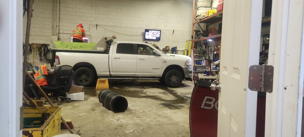 Rob Tester tweet media