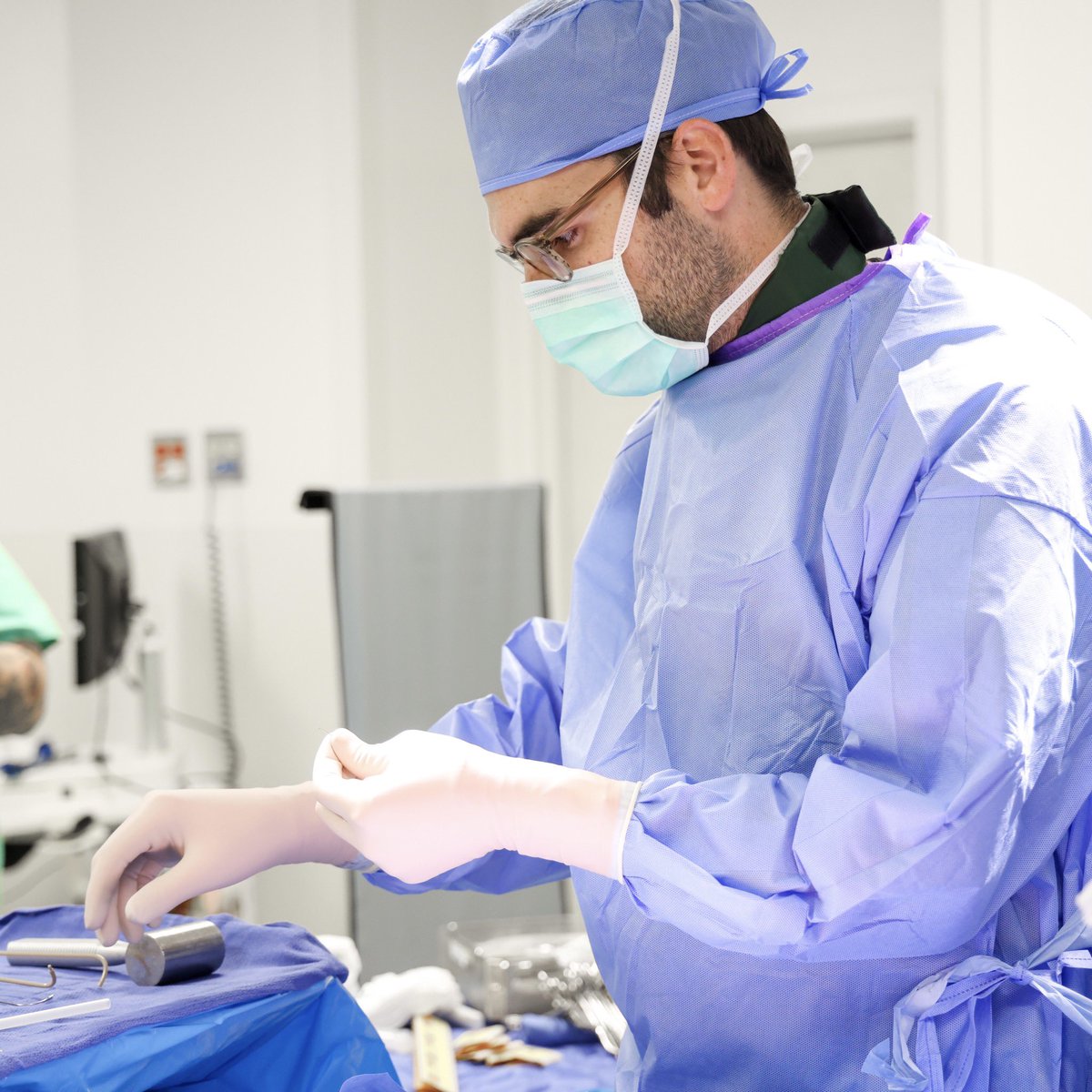 Prepped &amp; ready to deliver simple, safe, &amp; effective solutions for acute &amp; chronic pain conditions! Learn more about treatment options &amp; schedule your consultation at cantorspinecenter.com!

#cantorspine #spinehealth #paley #pain #painrelief #paleyinstitute #patientcare