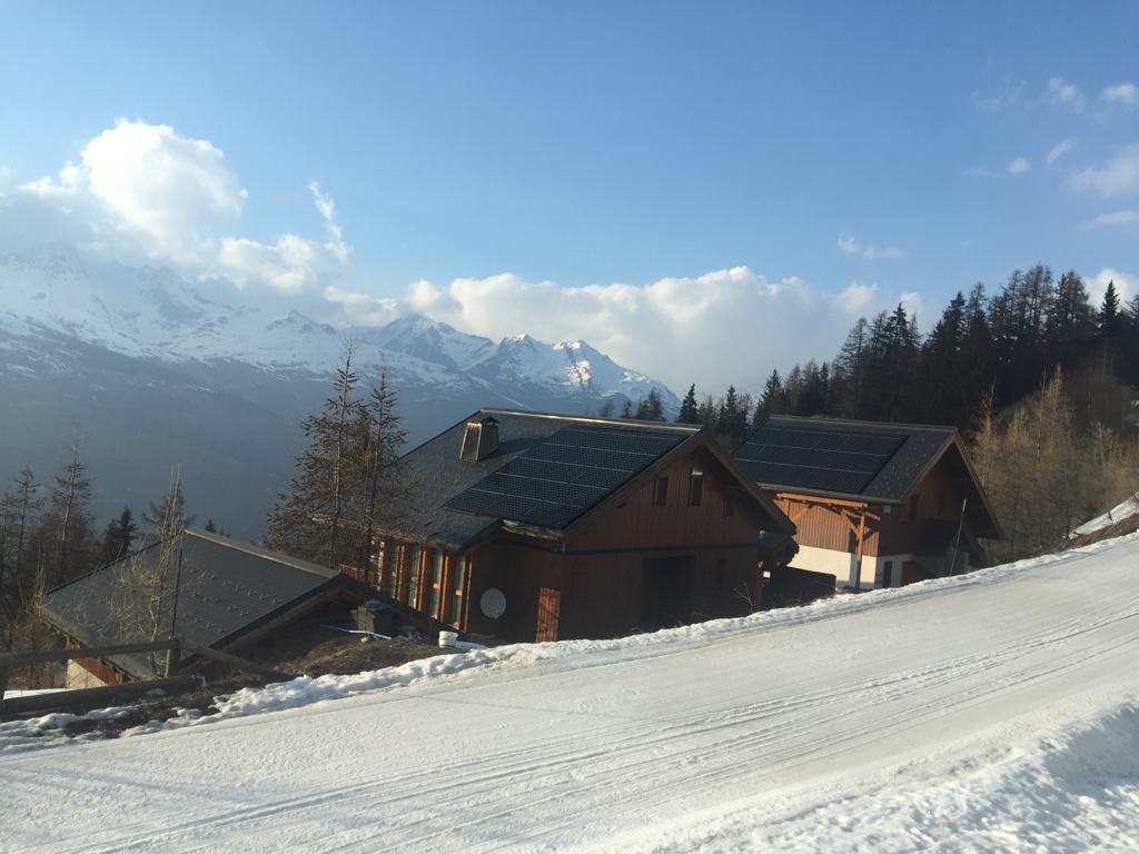 Remember, we have new skis available from our ski hire this year!

Hire your Gold Rossignol skis for €85!🎿