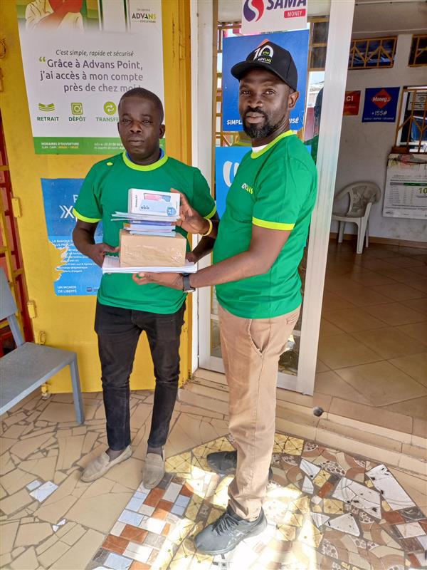 AdvansRCI's tweet image. #OuvertureAdvansPoint🙂
Nous vous annonçons l'ouverture d'Advans Points à Bondoukou et à Bouna. 
👉Bondoukou avec le Partenaire ETS ATTA, juste en face de la mairie de Bondoukou
👉Bouna avec le partenaire ALAIN DISTRIBUTION, non loin de la gare « Air Doropo »
#ProximitéClient