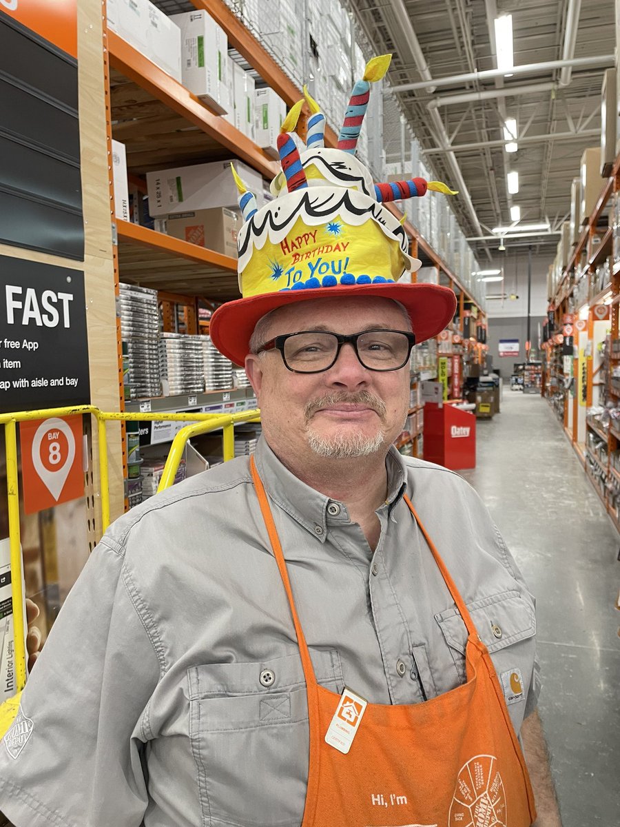 Happy Birthday to Mr Bob in plumbing! Happy to celebrate with you in the store. <a href="/Kdlew1/">Kerri lewis</a> <a href="/jodymillerHD/">Jody Miller</a> <a href="/JLynn0529/">Jodi Mahan</a>