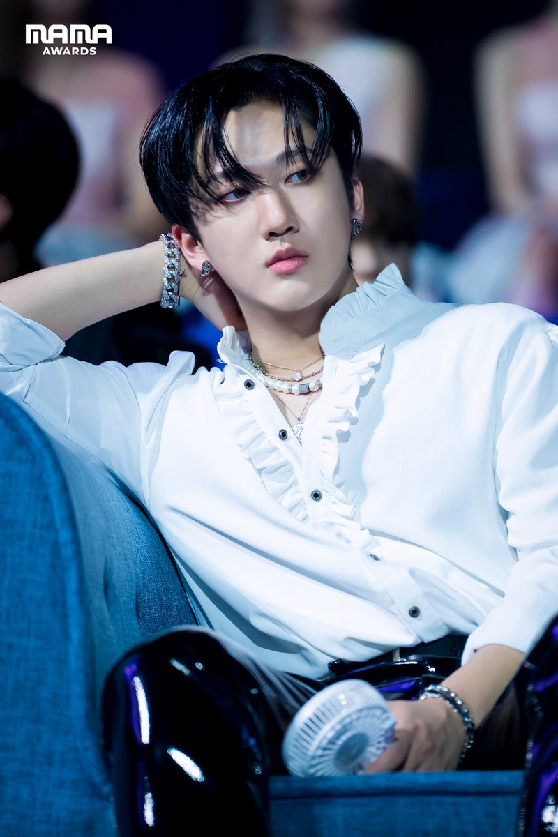 HelloStayBR's tweet photo. 🗣️ Fotos compartilhadas pela mídia e pelo perfil oficial do MAMA Awards (1/3) 

#StrayKids #스트레이키즈 #HelloStay @Stray_Kids 🐝 https://t.co/gt4HCLTHY4