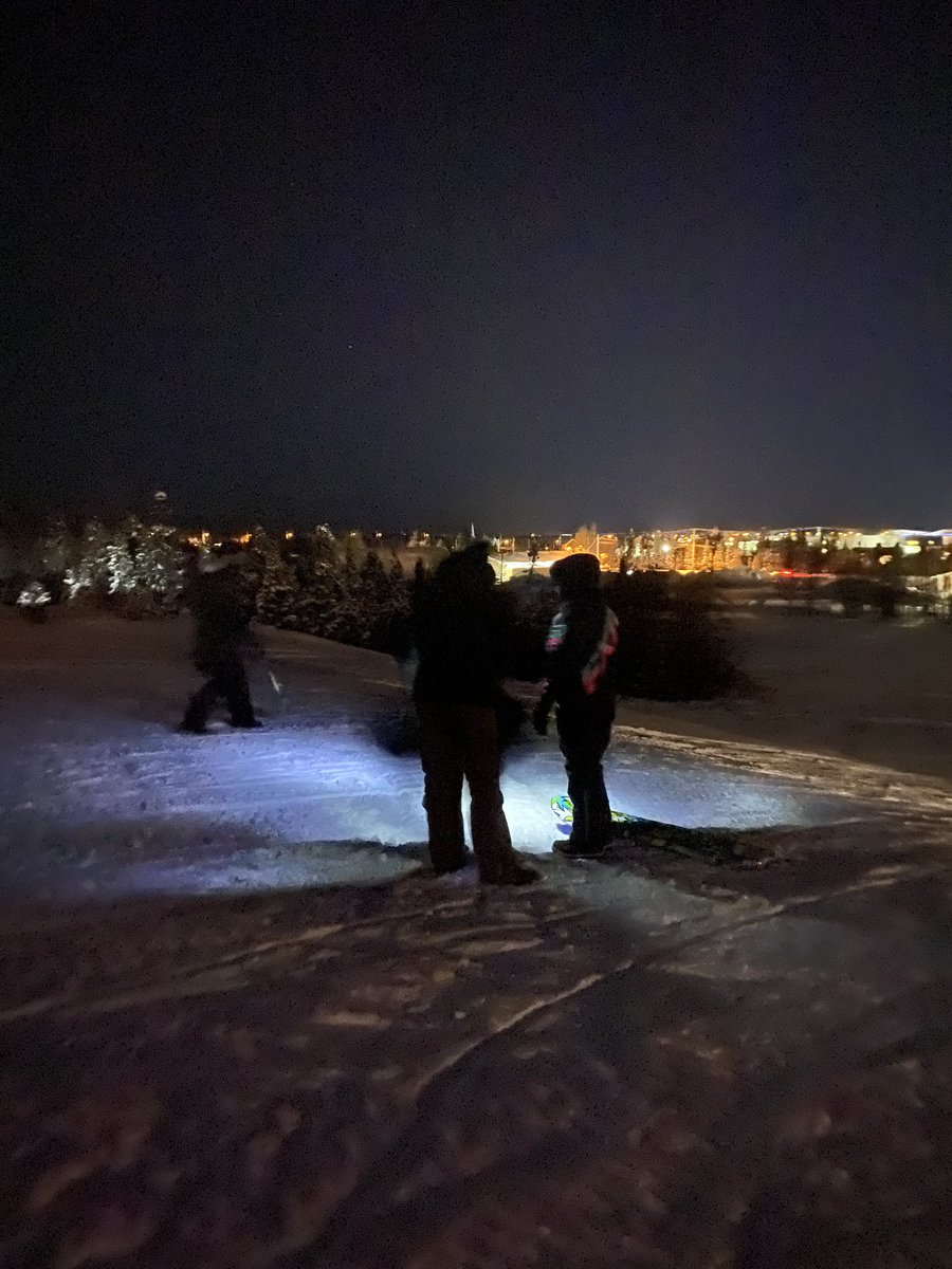 noramelanie's tweet photo. Girls enjoyed an evening sledding at the sliding hill 🥰❤️ #shelbycolby #neebinrayne #slidinghill #chisasibi #holidayseason 🎄❄️☃️ https://t.co/XFtjUxAdhR