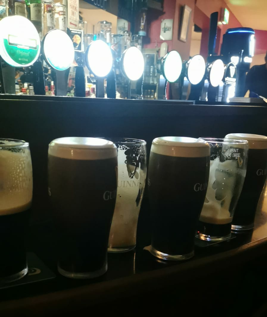 mccarronshane's tweet photo. Great night with old friends in the local in Kinlough #ThisIsThis https://t.co/ANEKm6Geyc
