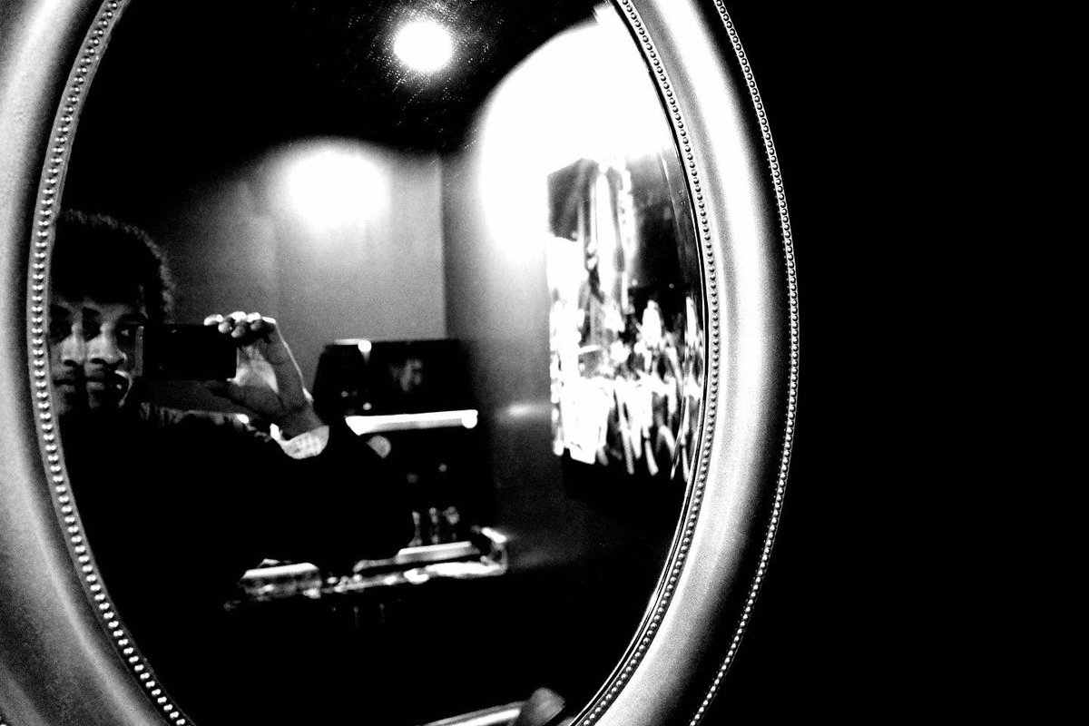 sulealone_'s tweet photo. listen to max richter at an airport.
read persian poetry on the toilet.
dance in a pitch black room with no music playing.
ponder existence in a bathroom stall.
do something extraordinary and don’t tell anybody.
take an elderly woman on a date.
save an insect’s life. https://t.co/4Y9QuctsYB