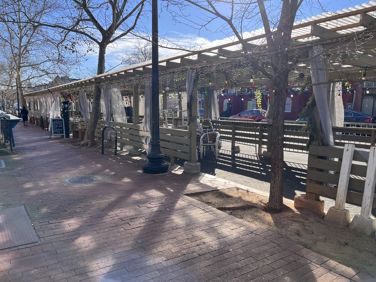 BarredinDC's tweet photo. Couple other pics from my first trip to the awesome neighborhood of Mt. Pleasant since February 2020(!).

@mdiicecreamdc 
@Taquerianacionl new location
@PurplePatchDC great streatery
Alley with photography exhibit and yoga studio near elle https://t.co/jh27VM9V7b