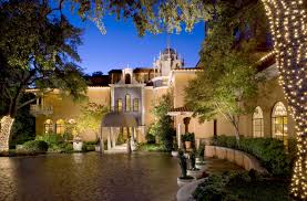 The famous Rosewood Mansion on Turtle Creek has been purchased by @HNCapitalpartners. Purchase price was not disclosed, Hong Kong-based @NewWorldHospitality purchased the <a href="/RosewoodHotels/">RosewoodHotels</a> 143-room resort for $229.5 million in 2011 and held it until the recently #Hospitality