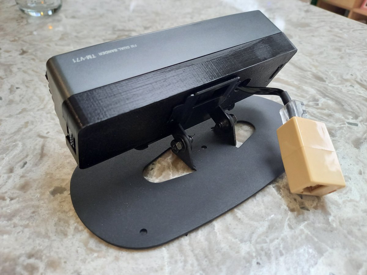 M0GIW's tweet photo. #Kenwood #TMV71 filters renewed and now the RX is back to spec. Remote head mount 3d printed tnx to #M0HOM will now be a general purpose V/U at #FinningleyARS https://t.co/94qsyTra5V