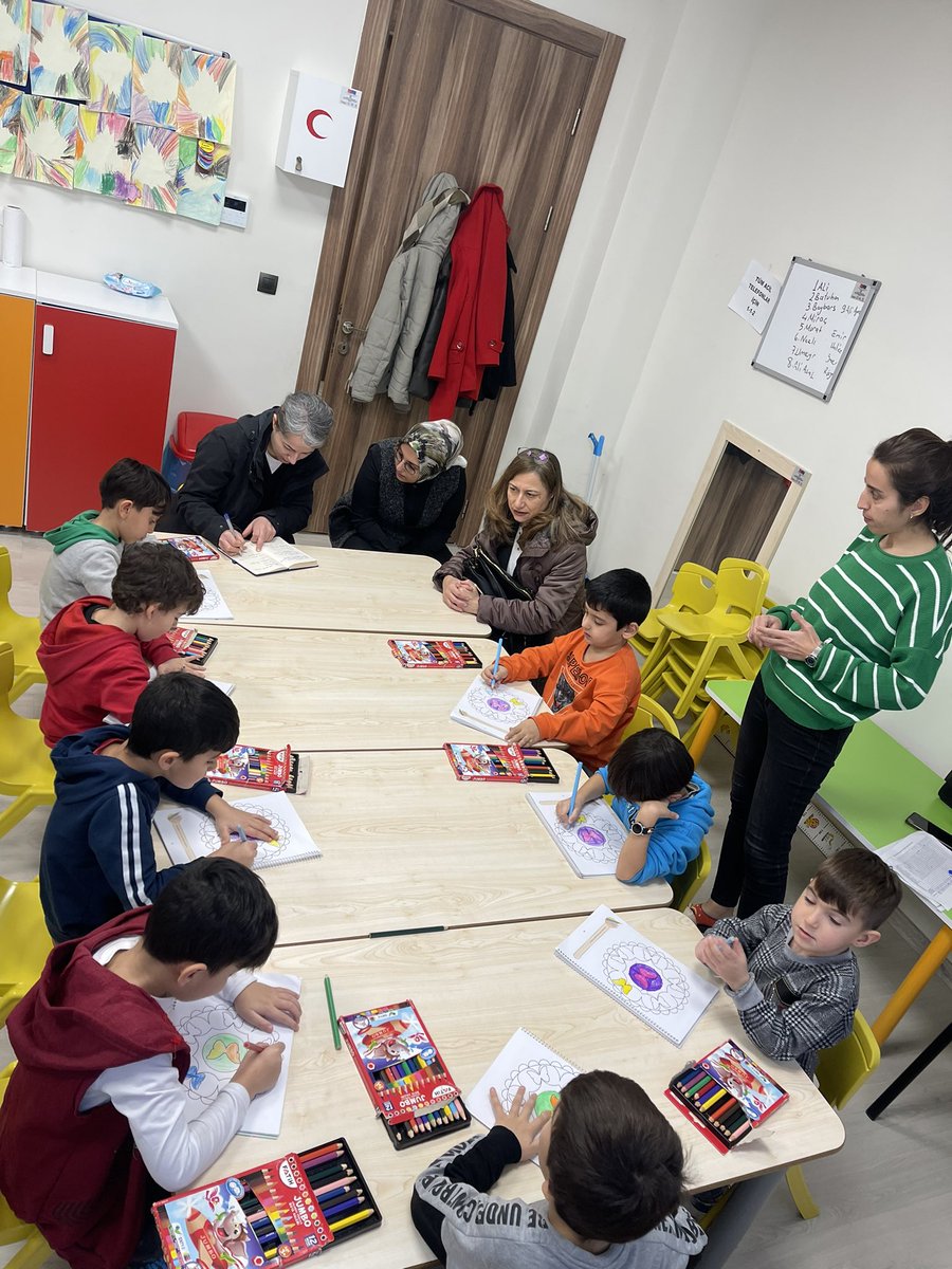 GantepECE's tweet photo. MEB TEGM Daire Başkanı Sn. Ayşe KULA ve Proje Koord. Sn. @NGozuyasli Müdürlüğümüz ve Gaziantep Büyükşehir Belediyesi arasında imzalanan protokol kapsamında GASMEK bünyelerinde açılan Okul Öncesi dersliklerini ziyaret ettiler.
@tuncay_morkoc @FatmaSahin @yasintepe @MetinMengilli https://t.co/kuF1z9QJ2G
