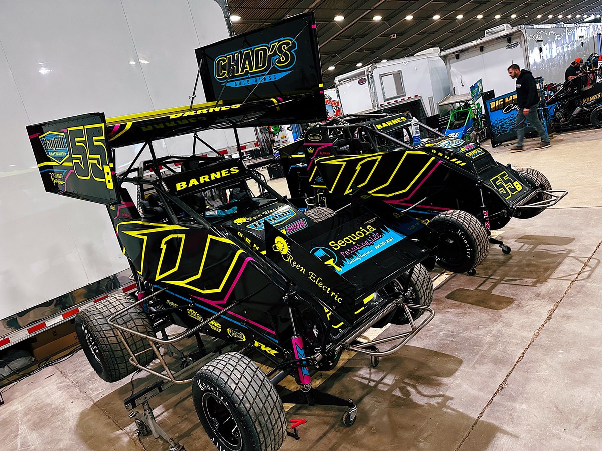 Walkapedia_'s tweet photo. Letโs compare the contrast in high point honors for the Outlaw classes at @TulsaShootout:
Winged โ 11 y/o Jett Barnes (CA), a former Jr. Sprint champ, in the @D1Driven #55B
Non-Wing โ 31 y/o @KevinThomasJr (AL), a 45-time @USACNation winner, in the @FarrellFrameWrx #51F https://t.co/cHRYql7bbF