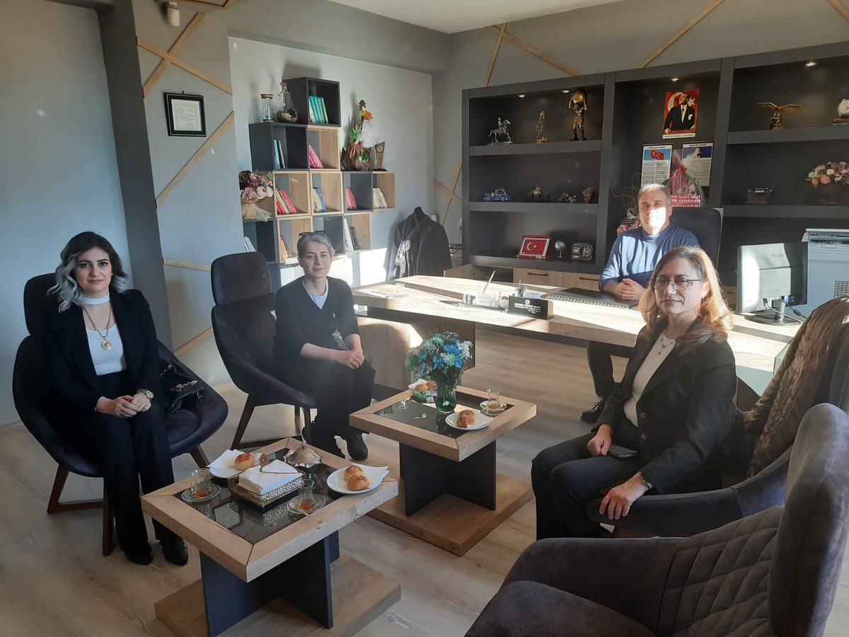 nurten_tmz's tweet photo. MEB TEGM Daire Bşk. Sn.Ayşe KULA ve Proje Koord. Sn. @NGozuyasli projemiz kapsamında erken çocukluk eğitiminden daha fazla öğrencimizin faydalanması için Halk Eğitim Merkez’lerine bağlı açılan Oyun Odalarını ziyaret ettiler
@tuncay_morkoc @yasintepe @MetinMengilli @SehitkamilHem https://t.co/7QMT5GMpT3