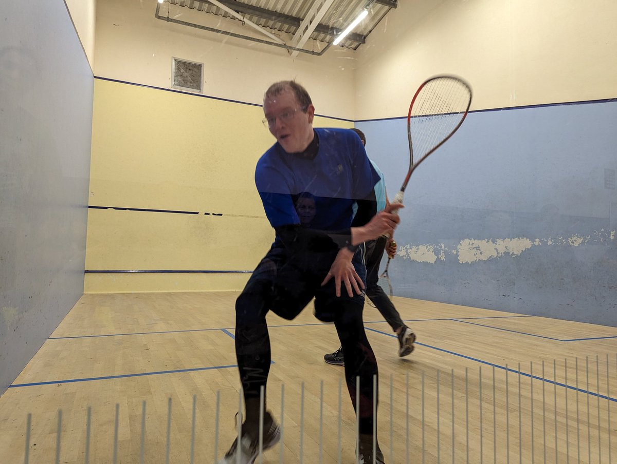lichfieldsquash's tweet photo. Enjoyable #RedDotChallenge today at @Burntwoodsquash. Red dot balls made for longer &amp; more interesting rallies on cool courts due to lack of heating. After 2 round robin groups,it was a battle of the Garys for the winner's shirt, Flockhart prevailing. Will definitely repeat this. https://t.co/5pkNjYpzsh
