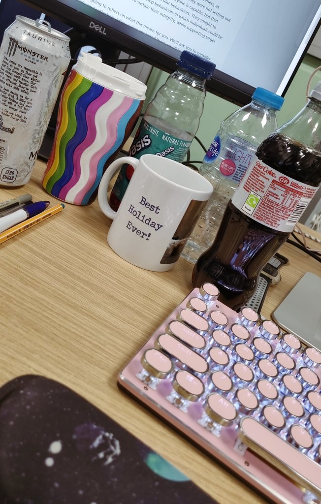 Water makes my throat hurt more so this was today's hydration station 
Definitely  should have worked from home, or even stayed off sick.
Why does the guilt always get us, going back before we are truly feeling better🤧