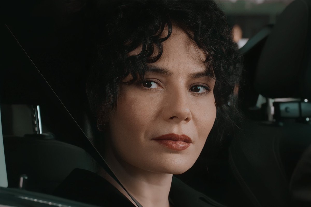 exomniz's tweet photo. #HayatımınŞansı'ı sırf Açelya Devrim Yılhan için izliyorum çünkü o ve oyunculuğu harika ❤️‍🔥 

#AçelyaDevrimYılhan @acedevrim https://t.co/488Ic5eaYB