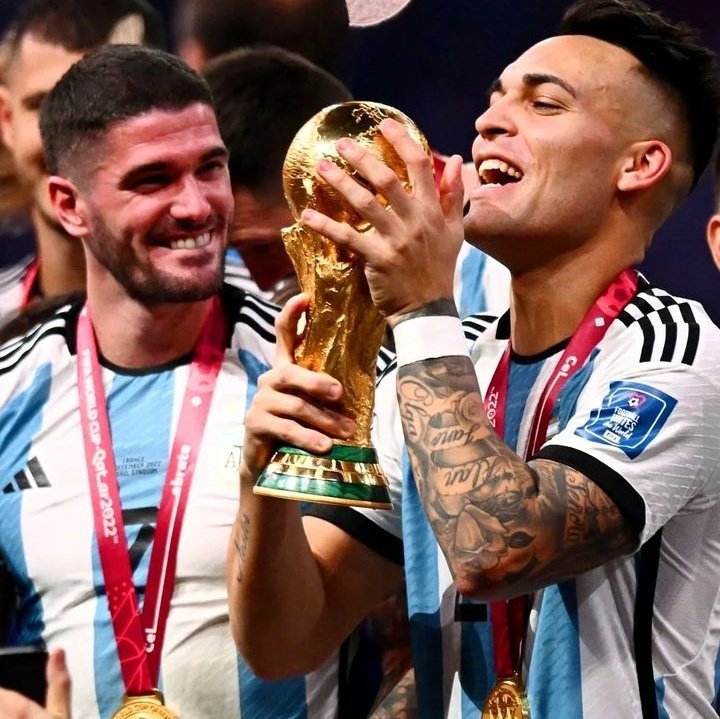 Los pibes crecieron y conquistaron el mundo.