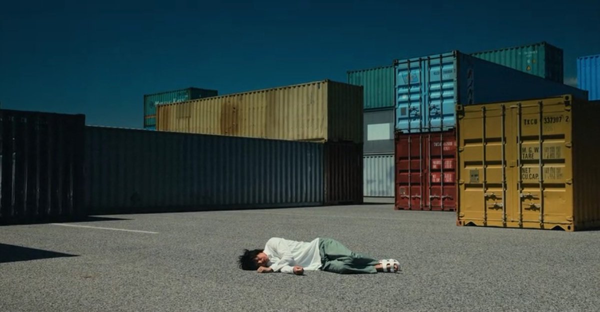 cheshiyre's tweet photo. terminei de assistir Alice in Borderland há dias e até hoje tô assim 
#AssistaAIB https://t.co/Ra2zo3dQUi
