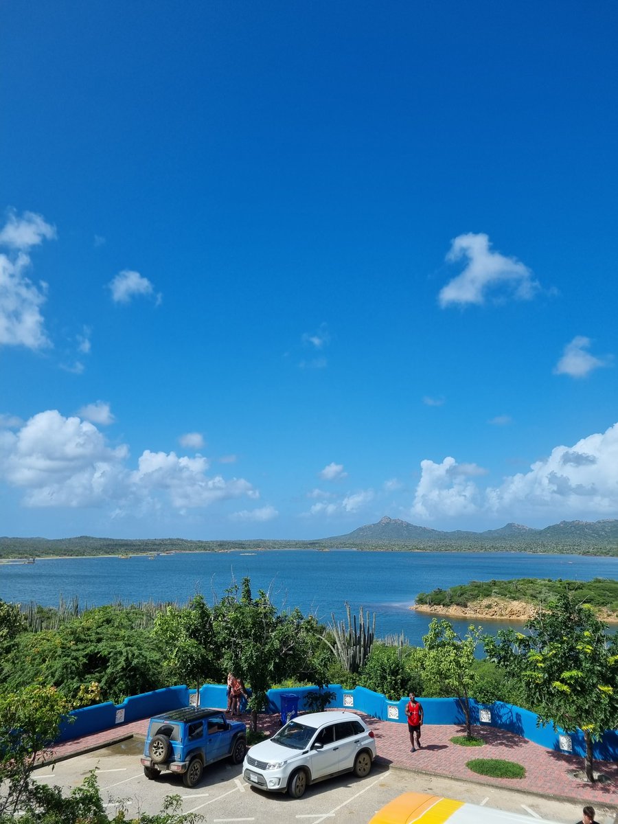 MikeeNL's tweet photo. Wat foto's van mijn noordelijke route vandaag. #1000steps #Karpata en #Gotomeer. Prachtig! #bonaire https://t.co/95iaBxhlBg