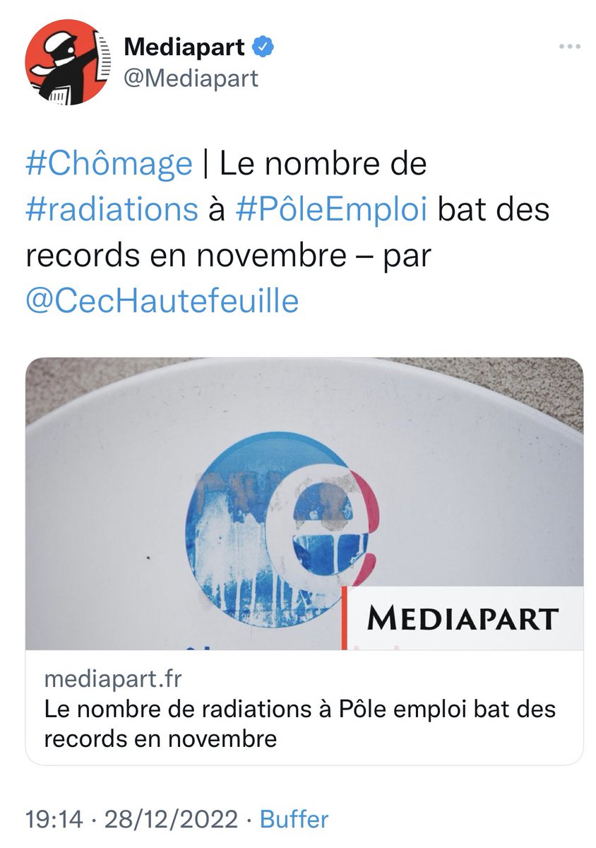 PanettonePazzo's tweet photo. La com                           La réalité https://t.co/zm7sYpHKYQ