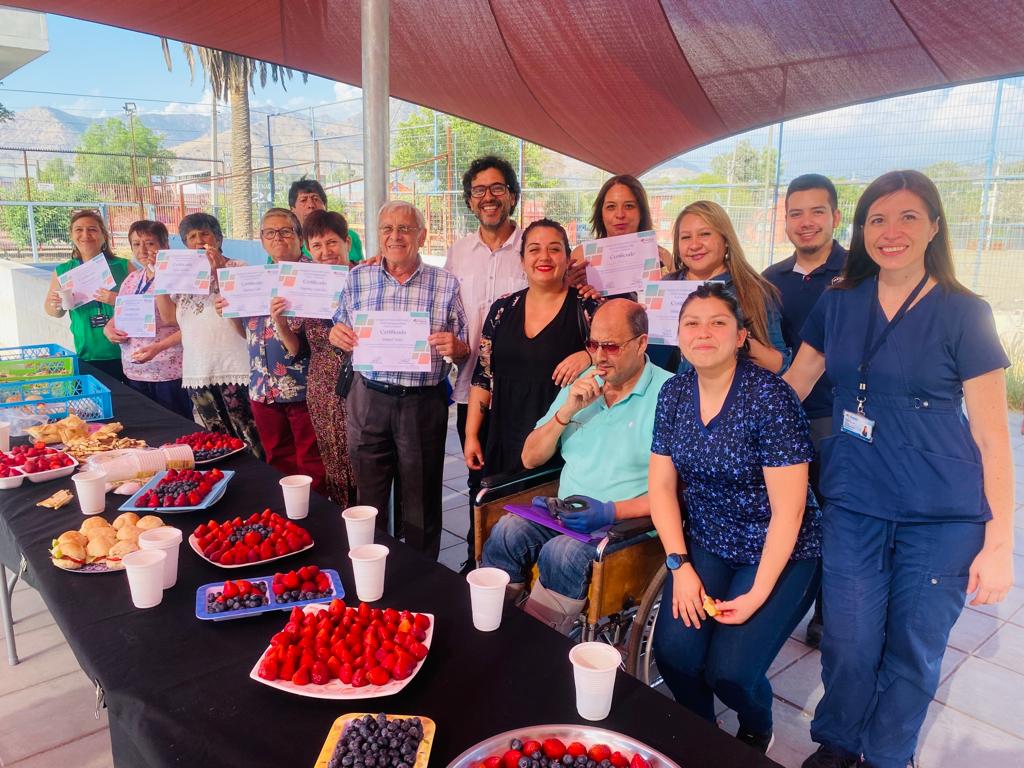 FaresJadue's tweet photo. En #Recoleta creemos en la gente💕. Queremos escuchar👂 y aprender 🧠 de nuestros vecinos y vecinas. Cerramos este año 2022 con energía esperando lo mejor para el 2023.
#RecoletaMuchoMejor
@danieljadue @Muni_Recoleta @JocelineParra https://t.co/ZXCbfjqcUs