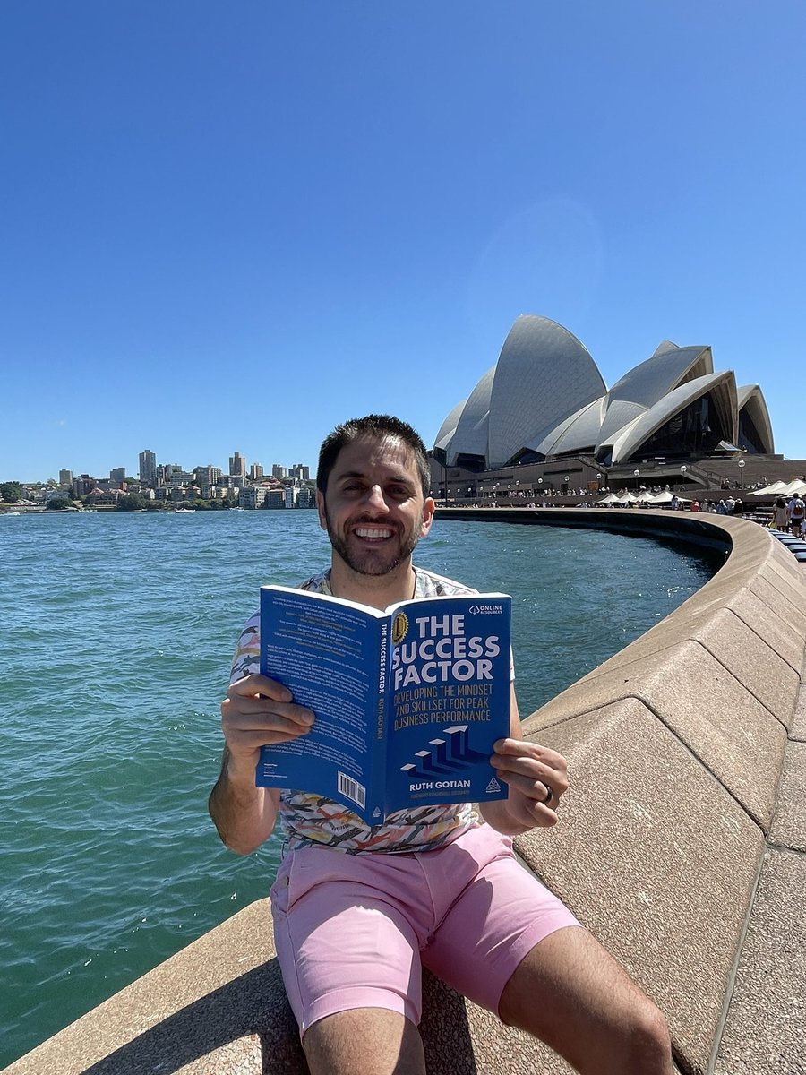 EvanNoch's tweet photo. Where better to be motivated for high achievement than one of the most beautiful places in the world! Loved my friend @RuthGotianβs tour de force #thesuccessfactor @WeillCornell! So many pearls, Iβll spread them over several tweets! First up, the 4 attributes of high achievers: https://t.co/fBSUUO1Qcq